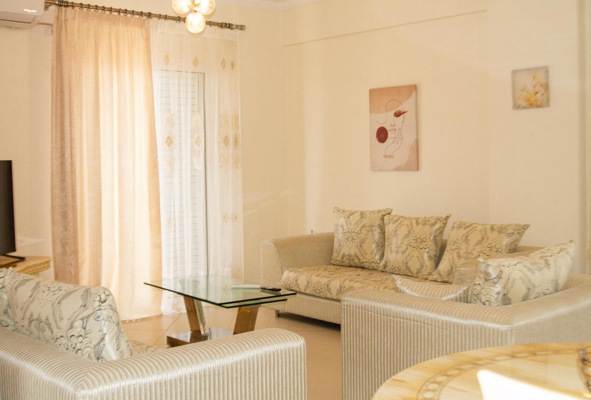 Leon Sea View Apartment ซารานเดอ ภายนอก รูปภาพ