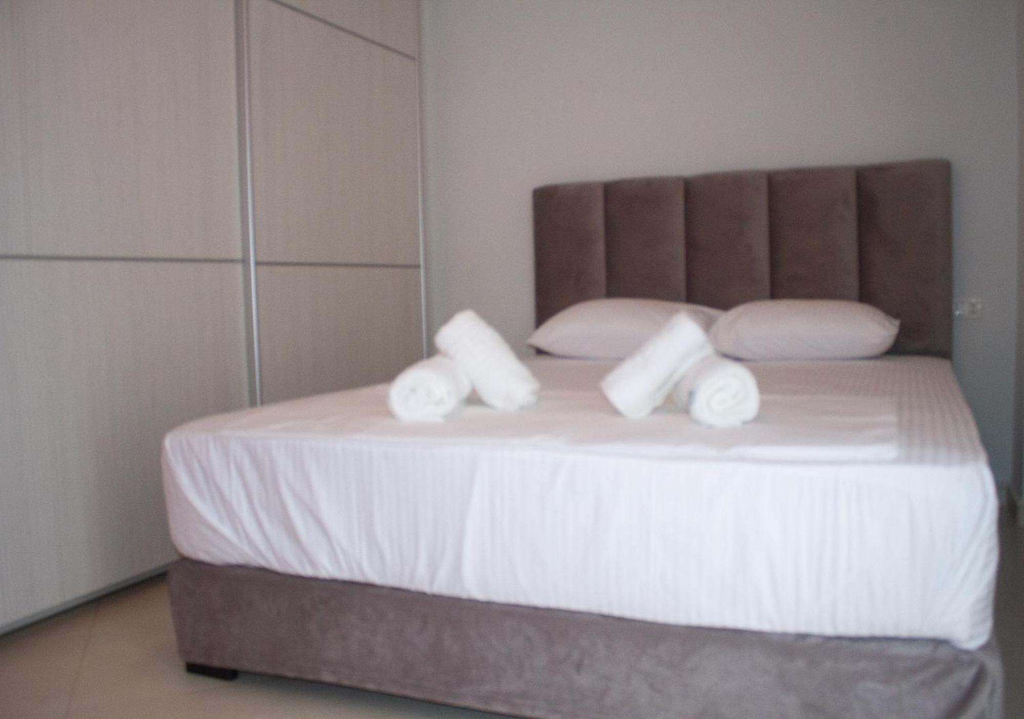 Leon Sea View Apartment ซารานเดอ ภายนอก รูปภาพ